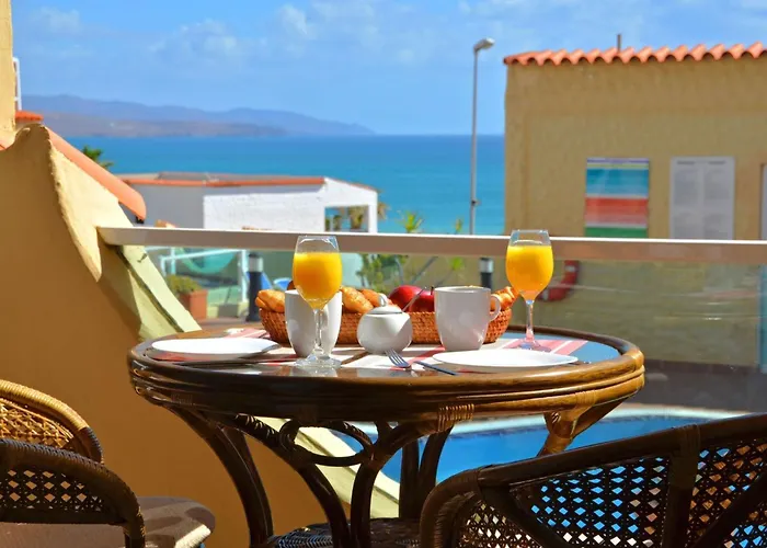 Wunderschoene In Mit Gemeinsamem Pool- Terrasse Und Ga By Interhome Daire *