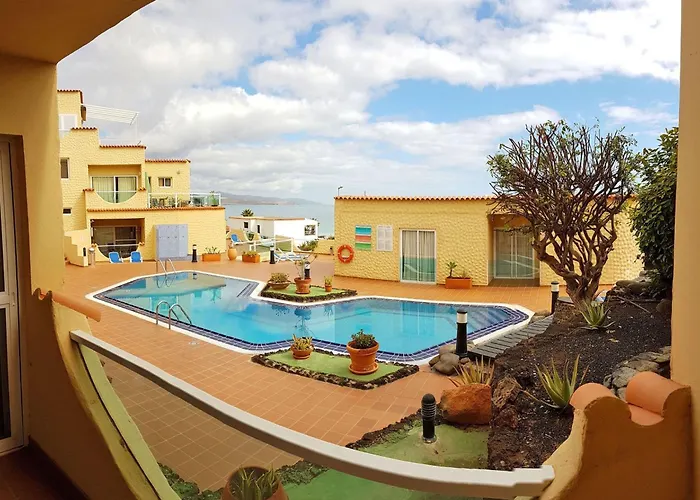 Wunderschoene In Mit Gemeinsamem Pool- Terrasse Und Ga By Interhome *