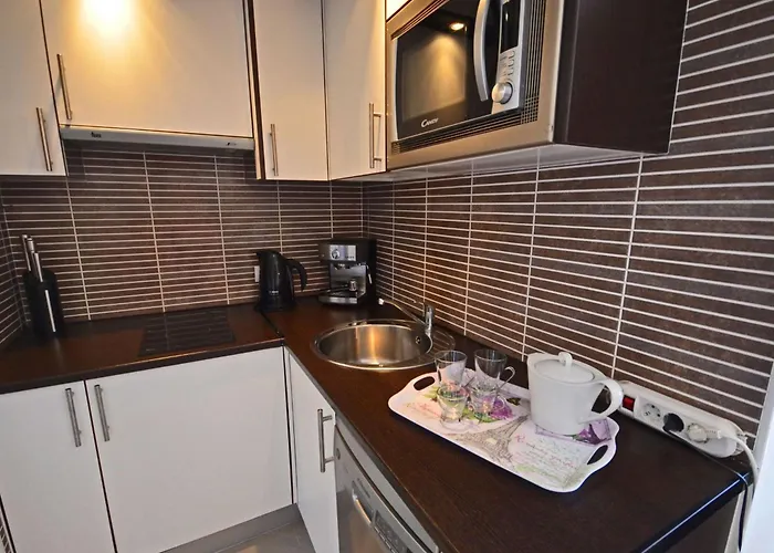 Διαμέρισμα Wunderschoene In Mit Gemeinsamem Pool- Terrasse Und Ga By Interhome *